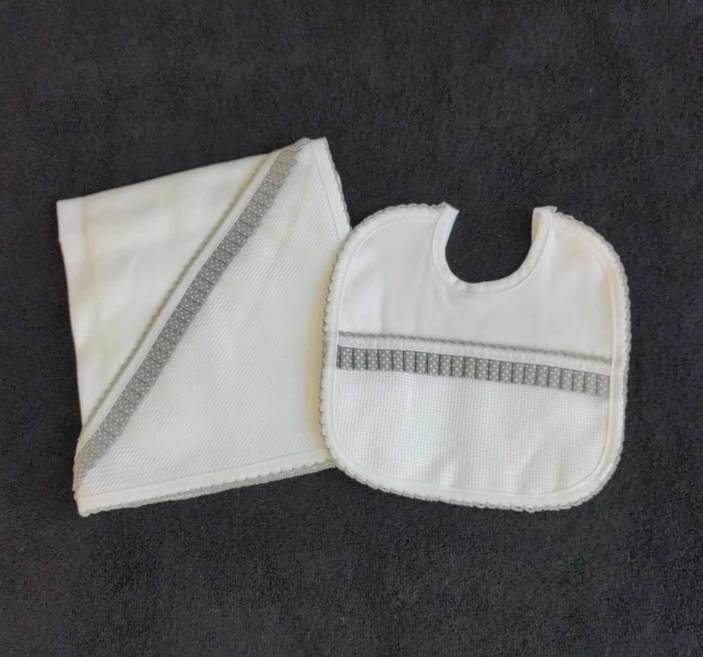 Conjunto Babete + Fralda Personalizável - 100% Algodão