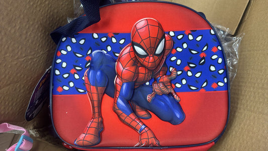 Lancheira 3D Spiderman Marvel - Poder de Super-Herói na Escola